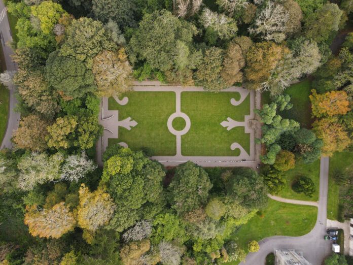 GardenGuide tweet media