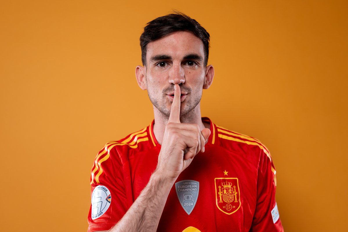 UnitedStandMUFC's tweet image. 🚨 Man United are pushing to sign Fabian Ruiz. They want to make a big move, but PSG don&apos;t want to let him go so easily. [@footmercato] #mufc