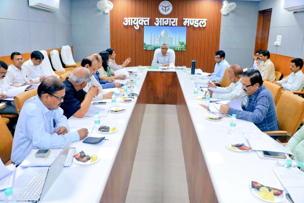 Divisional Commissioner Agra tweet media