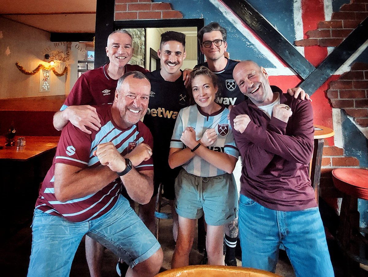 capetownhammers's tweet image. The inevitable cross irons ๐
๐ปโโ๏ธ๐
๐ผโโ๏ธ๐
๐ผโโ๏ธ๐ฟ๐ฆโ๏ธ #CapeTownHammers #COYI #WestHam