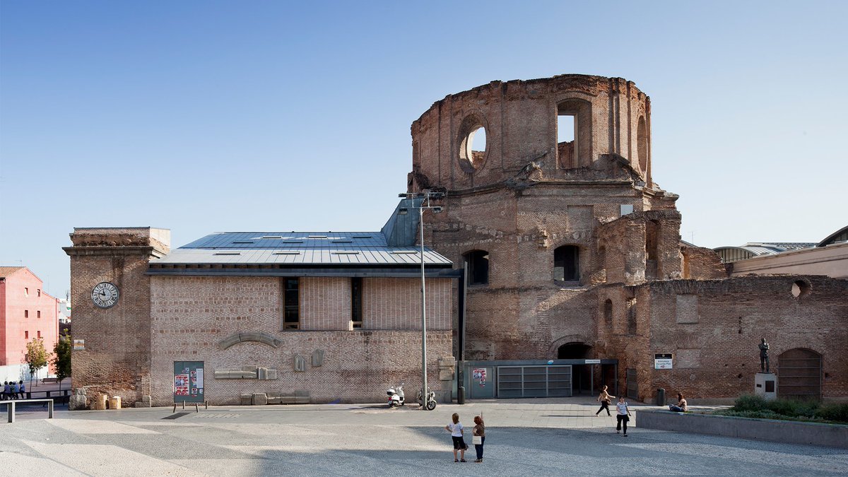 👉🏻 Aulario y biblioteca del centro asociado de la UNED de Madrid. Escuelas Pías de San Fernando (1/2)
Autores: José Ignacio Linazasoro Rodríguez   
Promotores: Gerencia Municipal de Urbanismo del Ayuntamiento de Madrid – UNED
© Carlos Garmendia
#PremiosARQUITECTURA 2025