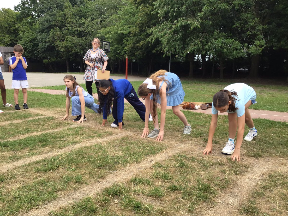 Runners are on the starting blocks! <a href="/MrsGandMrsC/">Team Willow</a>