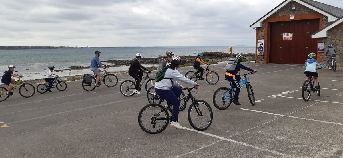 Fingal County Council, in conjunction with Foróige and The Bike Hub, supported a summer camp this weekend that saw teens learning to work on and repair bikes. This was then followed by a community cycle. Well done to all participants 🚴‍♂️