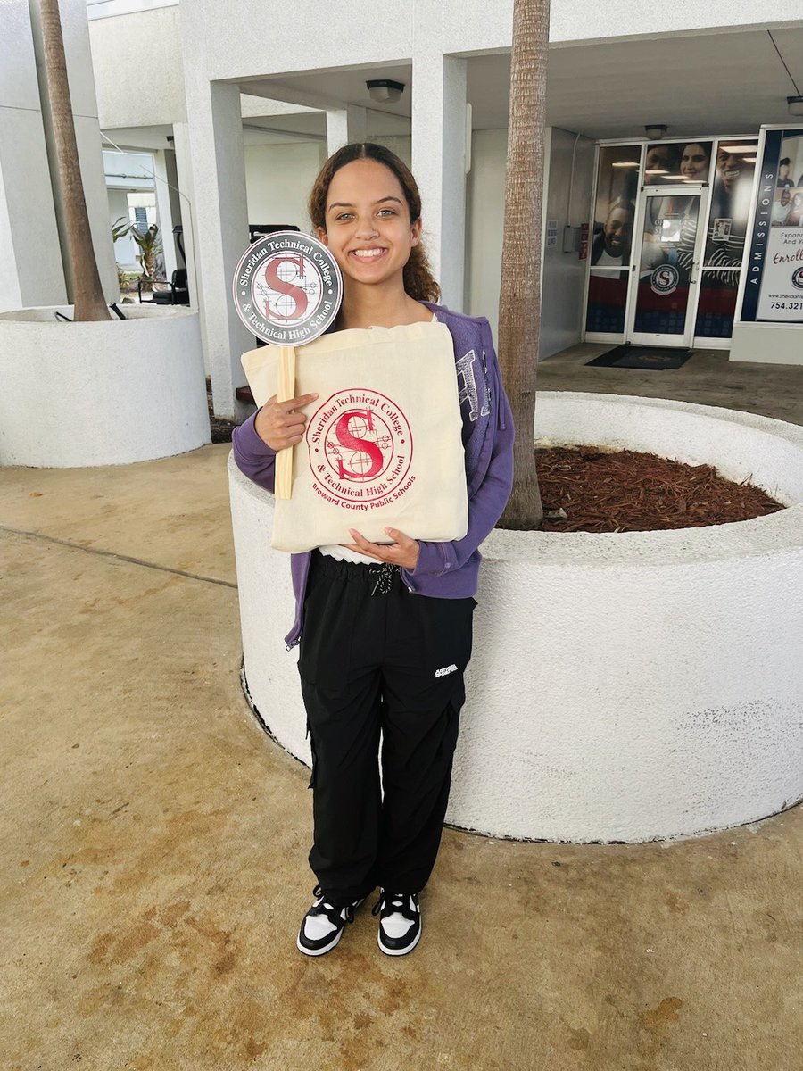 Nothing but smiles from some of our Early Admissions students. We are so excited to welcome these new students to campus as they begin their journey towards a brighter future. #SheridanTech