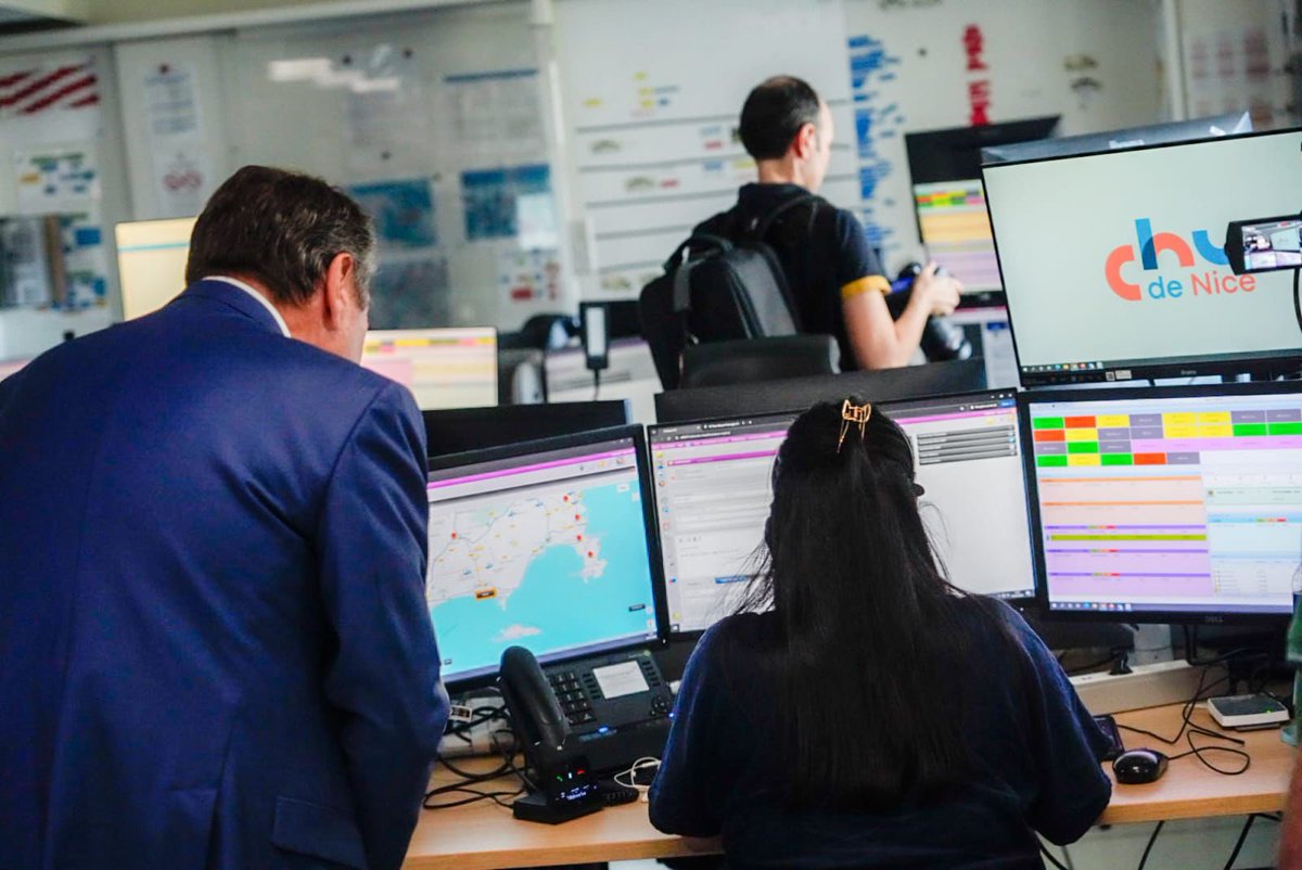 Christian Estrosi tweet media