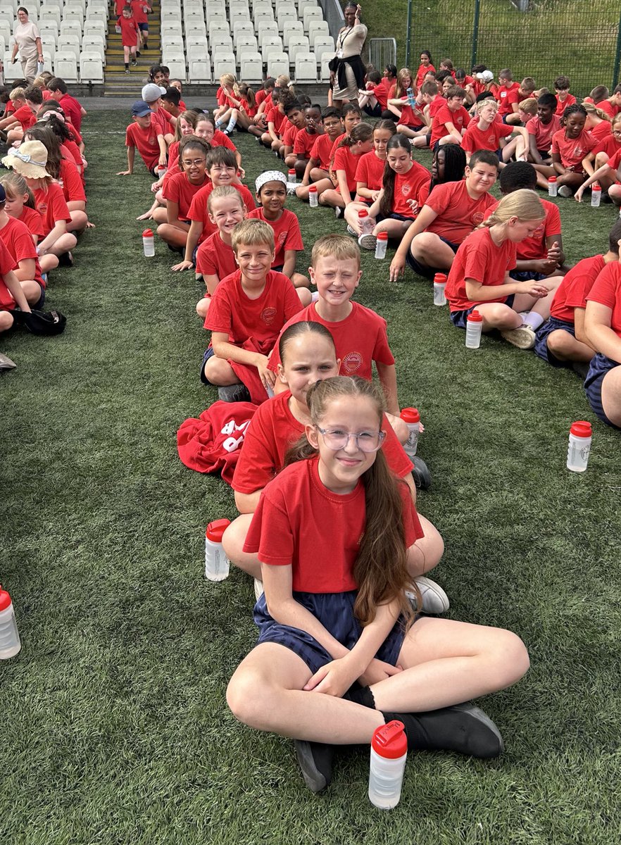 Year 5 ready to compete for 1st place!🤞🏻🥇<a href="/JosephLockePE/">JosephLockePrimaryPE</a>