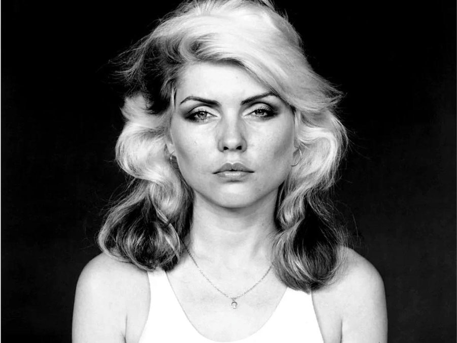 OfficialHuey's tweet image. Happy birthday to my first crush.
Quintessence personified...
#DebbieHarry