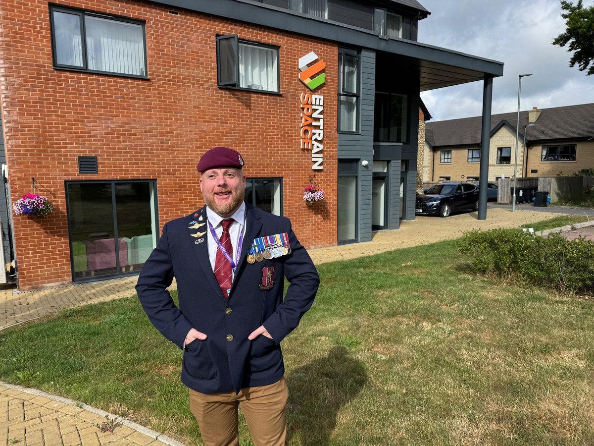 EntrainSpace's tweet image. Our resident James, a #veteran who served with Royal Army Medical Corps, ready to raise the flag (last week) for @ArmedForcesDay at the hospital where he works. Looking sharp! 🫡 #ArmedForcesDay #AFD2025