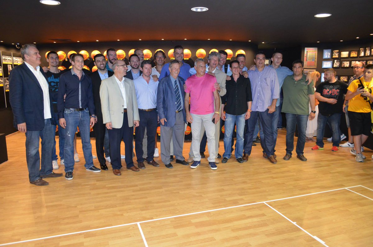 ARISBCgr's tweet image. 1 Ιουλίου 2015 – 1 Ιουλίου 2025
🔟 χρόνια Μουσείο Μπάσκετ ΑΡΗ
Εκεί που γράφτηκε η Ιστορία, εκεί που φυλάσσεται η Ιστορία…
#ARISBC
#ARISFamily
#ARISBCMUSEUM