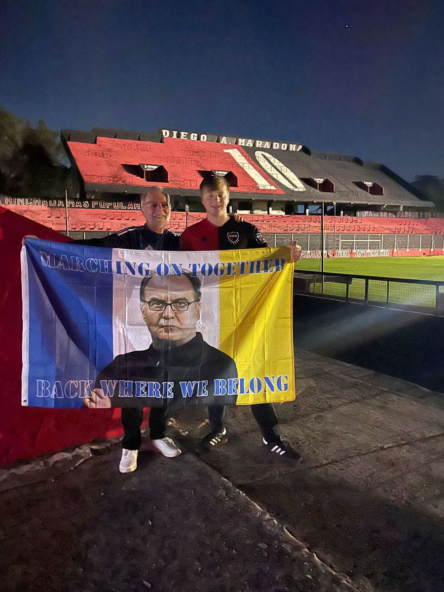 This father &amp; son from Leeds, who are naturally huge <a href="/LUFC/">Leeds United</a> fans, made a pilgrimage to the Estadio Marcelo Bielsa, the home of Newell's Old Boys.

For these lads, the trip was extra special. Why?

Their names are James &amp; John NEWELL 👏🤝♥️🖤