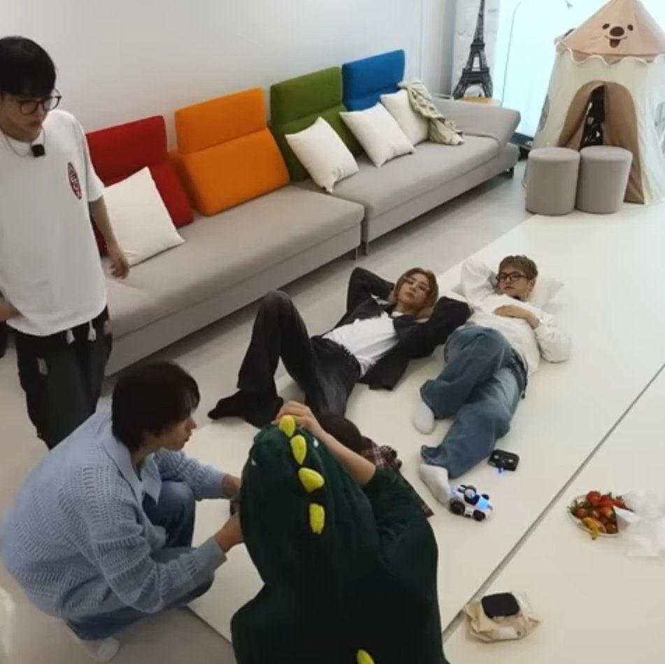 0201220l's tweet image. 참 한결같다