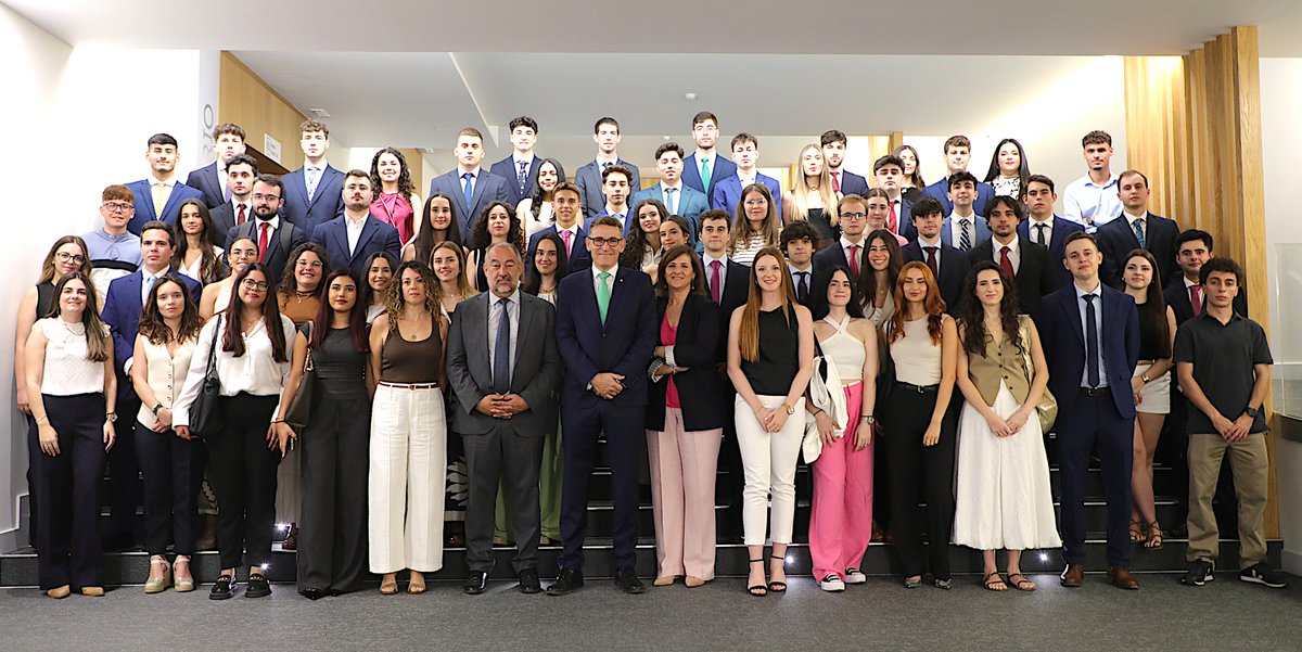 Comprometidos con el talento universitario💚🎓
Hoy damos la bienvenida a más de un centenar de estudiantes que comienzan sus prácticas en Eurocaja Rural👏👏

🔽Ver noticia🔽
eurocajarural.es/institucional/…

#LaBancaQueTúQuieres