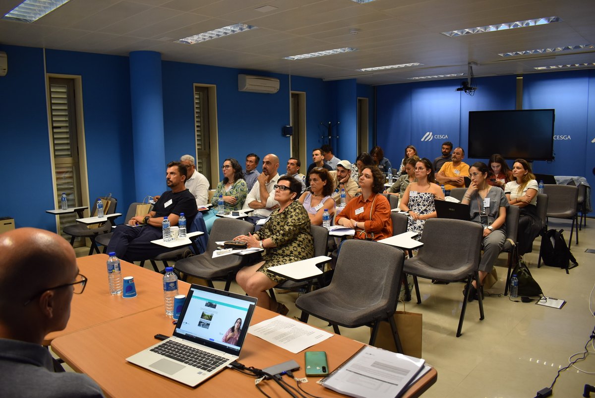 CSICGalicia's tweet image. Reunimos estos días, como entidad coordinadora a través de MBG, en Santiago de Compostela, a los 15 socios del proyecto “Soil@WineResidues”, que se inicia bajo la cofinanciación de la Unión Europea-Programa de Cooperación Territorial del Espacio Sudoeste Europeo (Sudoe).