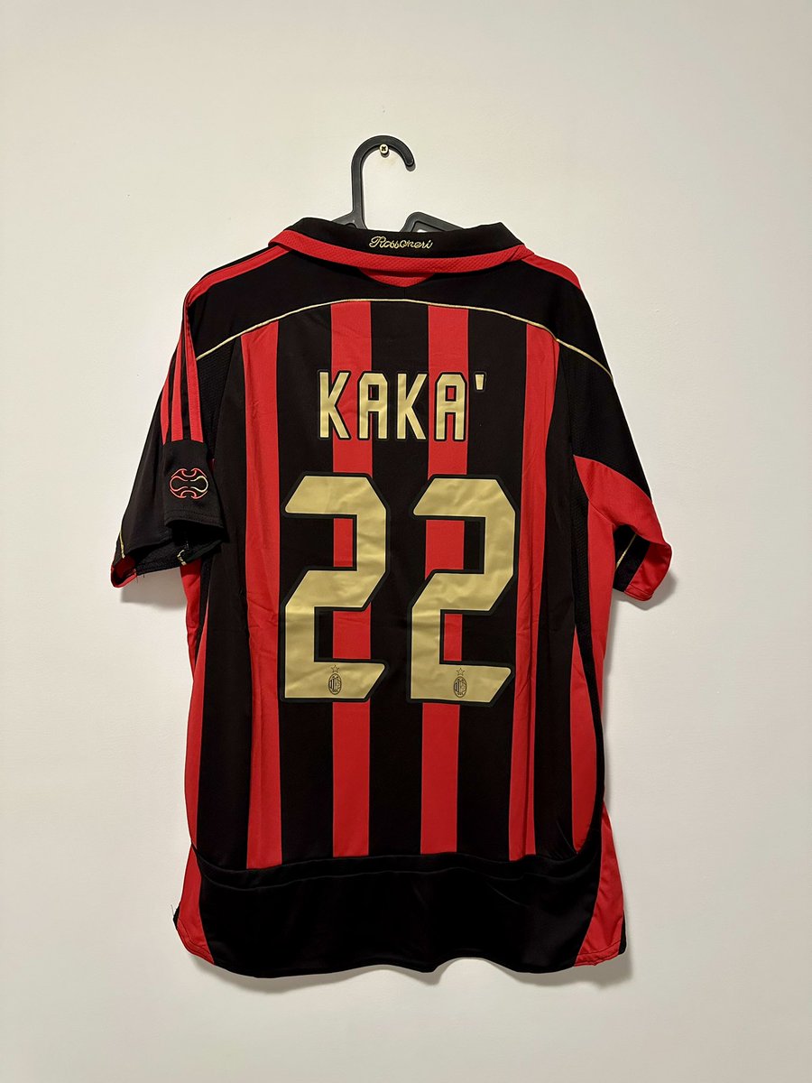 szappq's tweet photo. 🧵Nitka na większość itemków zamówionych od Chenga (obecnie #Messi110) oraz przemyślenia (dobre i złe)

- Odczuwalna różnica jakości materiału koszulek adidas/nike a np. macron
- Dobre odwzorowanie name&amp;number
➡️ fans/retro https://t.co/3A4RnJzLwu