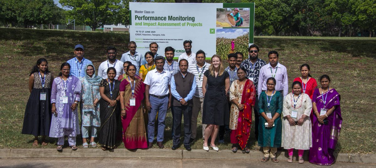 Aus Consulate Bengaluru (@auscgbengaluru) on Twitter photo Harvest time! Vice Consul Harriet attended the closing session of the agriculture masterclass on Performance Monitoring & Impact Assessments run by <a href="/ICRISAT/">ICRISAT</a> & supported by our office. Leveraging ๐ฆ๐บ expertise, this program was attended by agricultural researchers from across ๐ฎ๐ณ.๐พ Harvest time! Vice Consul Harriet attended the closing session of the agriculture masterclass on Performance Monitoring & Impact Assessments run by <a href="/ICRISAT/">ICRISAT</a> & supported by our office. Leveraging ๐ฆ๐บ expertise, this program was attended by agricultural researchers from across ๐ฎ๐ณ.๐พ