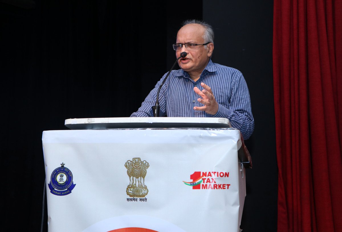 PIB in Uttarakhand (@pibdehradun) on Twitter photo 👉CGST कार्यालय देहरादून ने #GST दिवस पर आयोजित किया कार्यक्रम
👉इस वर्ष की थीम '#GST–करों का सरलीकरण: नागरिकों का सशक्तीकरण' रही
👉 प्रधान आयुक्त श्री शुभ चिंतन ने #GST के पिछले आठ वर्षों की उपलब्धियों को किया रेखांकित
<a href="/FinMinIndia/">Ministry of Finance</a> <a href="/GST_Council/">GST Council</a> <a href="/DDnews_dehradun/">DD NEWS UTTARAKHAND</a> <a href="/airnews_ddn/">Akashvani News Uttarakhand 🇮🇳</a> 👉CGST कार्यालय देहरादून ने #GST दिवस पर आयोजित किया कार्यक्रम
👉इस वर्ष की थीम '#GST–करों का सरलीकरण: नागरिकों का सशक्तीकरण' रही
👉 प्रधान आयुक्त श्री शुभ चिंतन ने #GST के पिछले आठ वर्षों की उपलब्धियों को किया रेखांकित
<a href="/FinMinIndia/">Ministry of Finance</a> <a href="/GST_Council/">GST Council</a> <a href="/DDnews_dehradun/">DD NEWS UTTARAKHAND</a> <a href="/airnews_ddn/">Akashvani News Uttarakhand 🇮🇳</a>