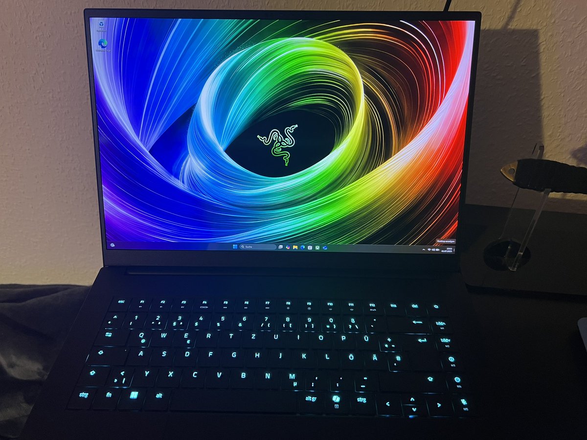 Hab dieses geile Teil von <a href="/MIFcomGmbH/">MIFCOM</a> <a href="/NVIDIAGeForceDE/">NVIDIA GeForce DE</a> jetzt eingerichtet. Muss als nächstes mal OBS etc. installieren, damit wir dann bald geile Outdoor Watchpartys damit machen können 😍 
Streams aus Kroatien werden wiiiild 😂 Freu mich so krass darauf 🥰

#werbung
