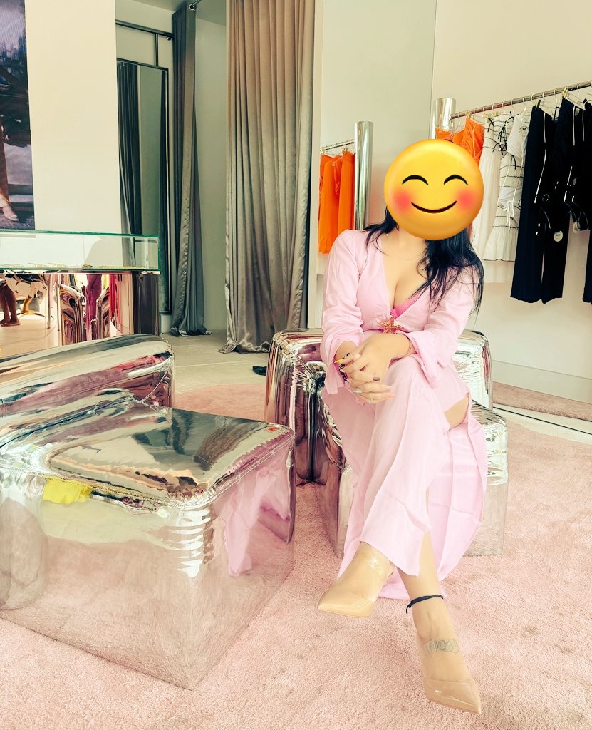 Poonamrani24993's tweet photo. Hey guy's today last day 
In #Hyderabad today
FFM available 
Tomorrow pune Next banglore jaipur, coimbatore, Navi, Delhi Mumbai, goaa 

#TrendingNow #viral #Mumbai #Pune #nightlife #Trending #MumbaiMeriJaan #LCDLFMX2 #BBNaijaS9xTECNO https://t.co/ArxxCTwY0w