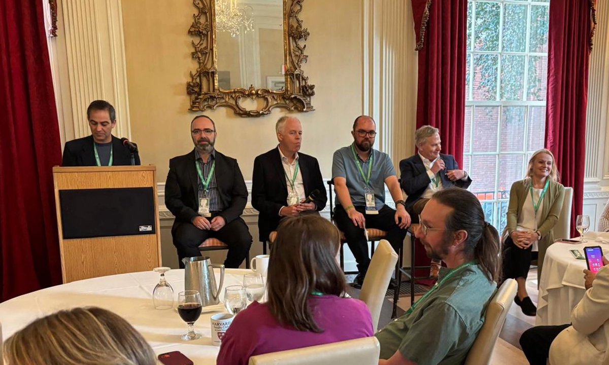 LivingwithSS's tweet image. The 2025 Superficial Siderosis Symposium was one for the books! Check out our photo gallery:
ssra.livingwithss.com/2025-symposium… #SuperficialSiderosis #symposium