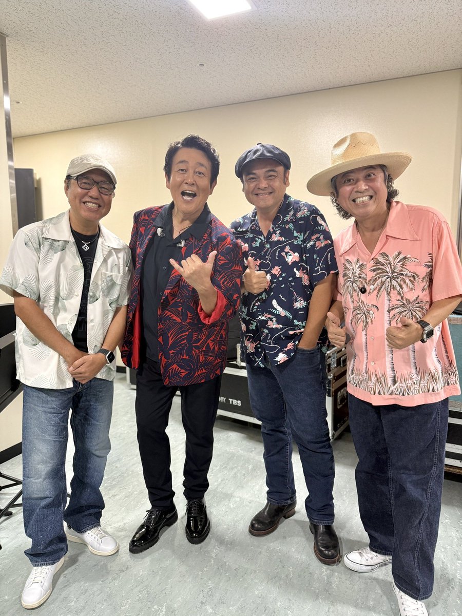 久しぶりにお会いした🎵
BEGIN35年
TUBE40年
合わせて75年
目指せ！100年😛