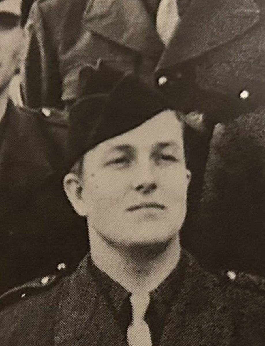 «Ο υλισμός αρέσκεται να επαναλαμβάνει ότι είσαι ότι τρως. Πιστεύω ότι μάλλον είσαι ότι τραγουδάς, ότι σε δημιουργεί, η ποίηση που ακούει το αυτί σου και γνωρίζει η καρδιά σου»

Jean Marie Le - Pen