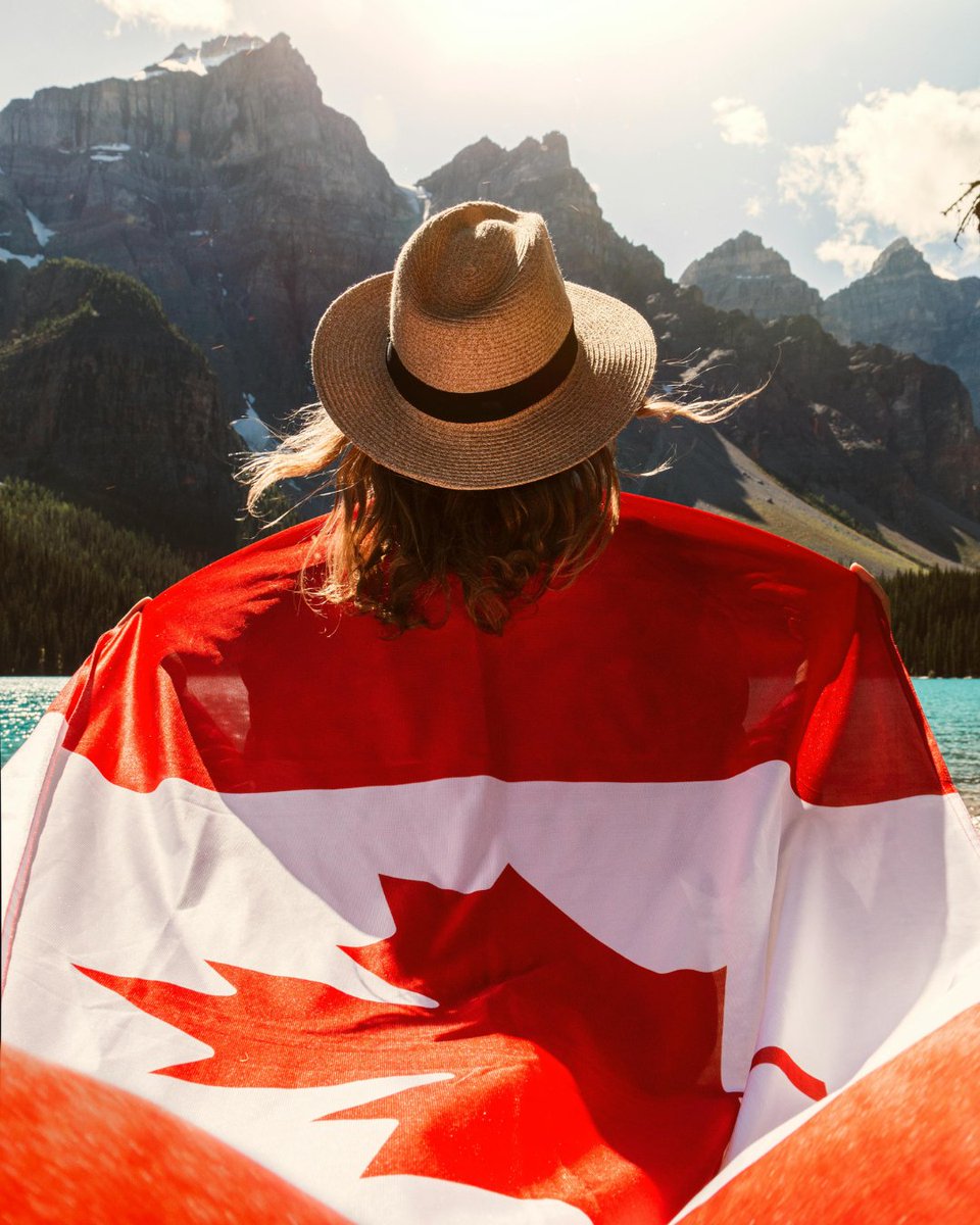 greataugutility's tweet photo. Happy Canada Day to our neighbors up north! We may be all about Maine water, but today we’re tipping our toques to Canada from one friendly region to another. Enjoy your day and don't blame tomorrow's fireworks injuries on the maple syrup! 🇨🇦 https://t.co/6liXIK9DYf
