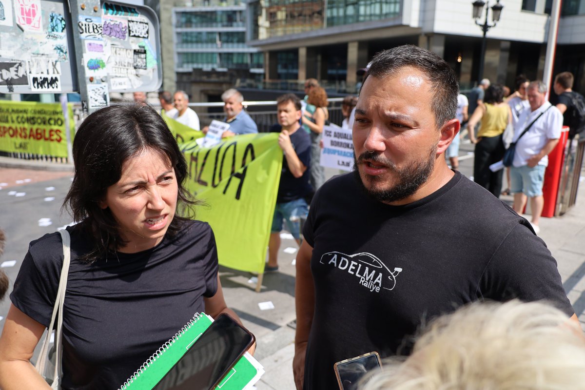 📢Loiuko FCC Aqualiako langileek greba mugagabea hasi dute parekatzea eskatzeko

🚰 Lan berdina egiten duten <a href="/bbup_cabb/">Bilbao Bizkaia Ur Partzuergoa - CABB</a>-ko beste azpikontratetako langileek baino lan-baldintza okerragoak dituzte

🔗  labur.eus/yt6a81kz