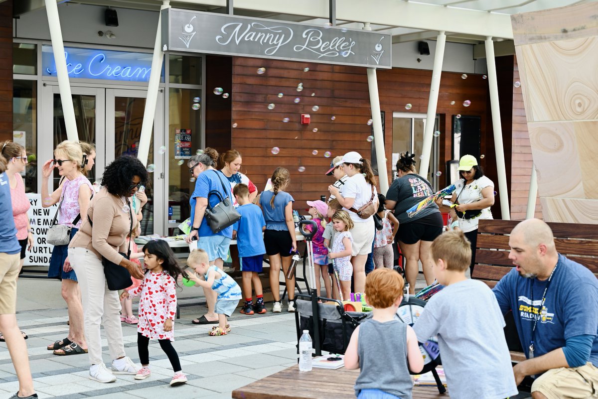 There's just more chance to join Family Storytime at Nanny Belle's in Summit Park! 📖 Kids will enjoy stories, music, movement and a craft with staff from the Blue Ash Library. For ages 1-5.

➡️ Thursday, July 24, 11 a.m.-12 p.m.