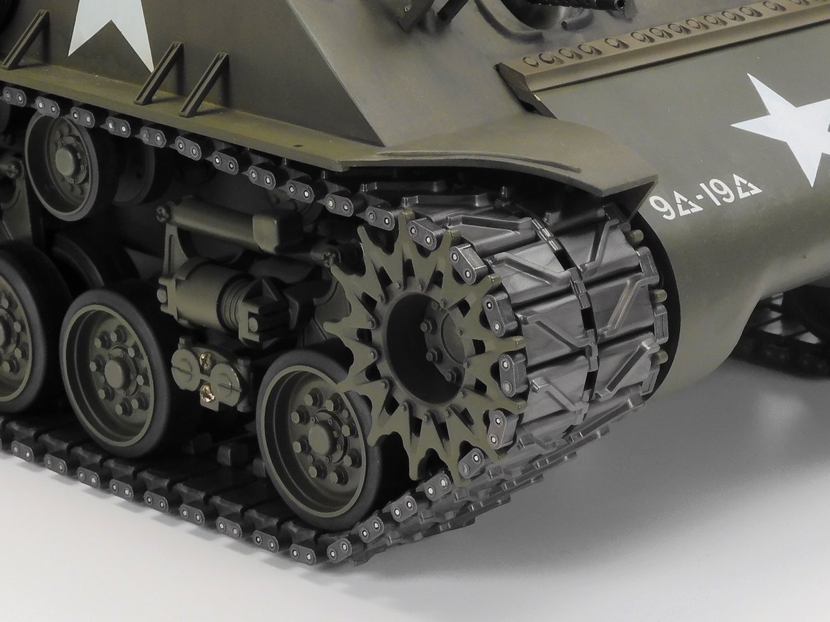 TamiyaUK's tweet image. Next level detail and engineering from Tamiya.
1/16 R/C M4 Sherman 105mm Howitzer with mechanical steering system arrives this month.
Features the same steering system and differential as used in the real M4! Taking RC tanks to a new level of realism.
#tamiya #sherman #M4