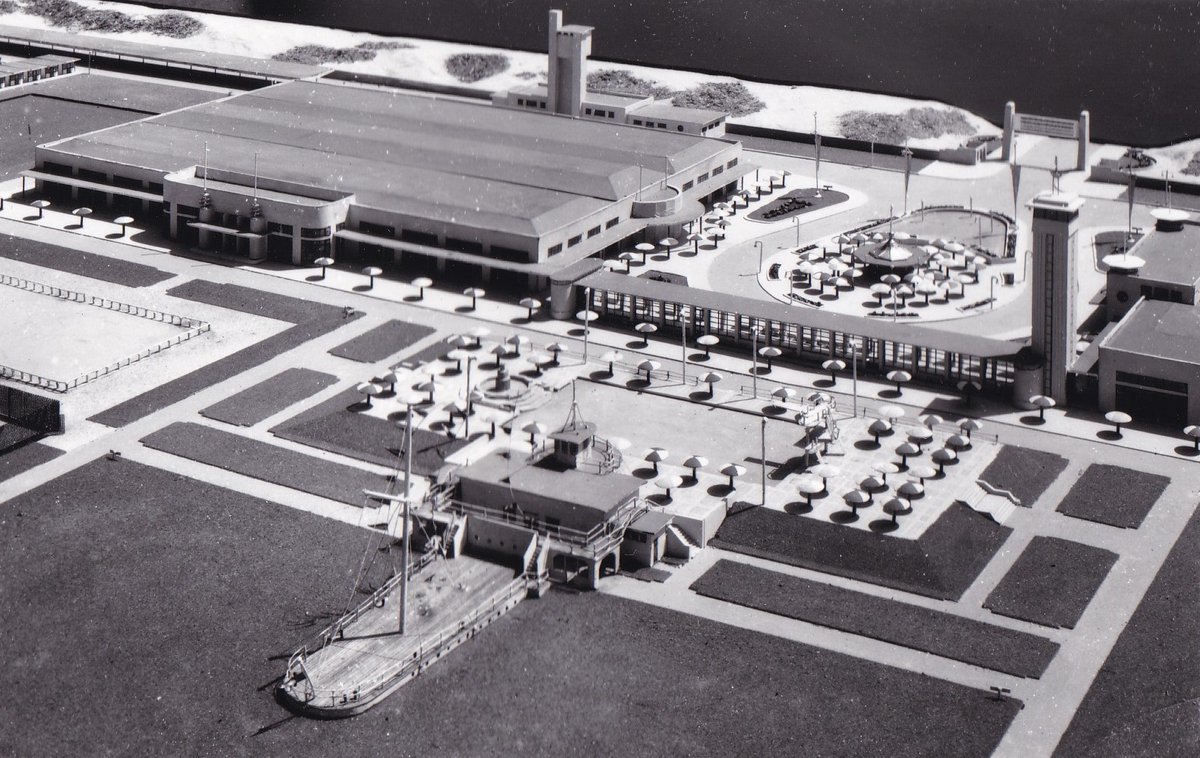 davidjohnlund's tweet image. Another model from chapter 4 of my book Model Britain: Thorp's 1938 model of Prestatyn Holiday Camp. Designed by William Hamlyn, this huge holiday camp was a joint venture between the LMS railway and Thomas Cook.