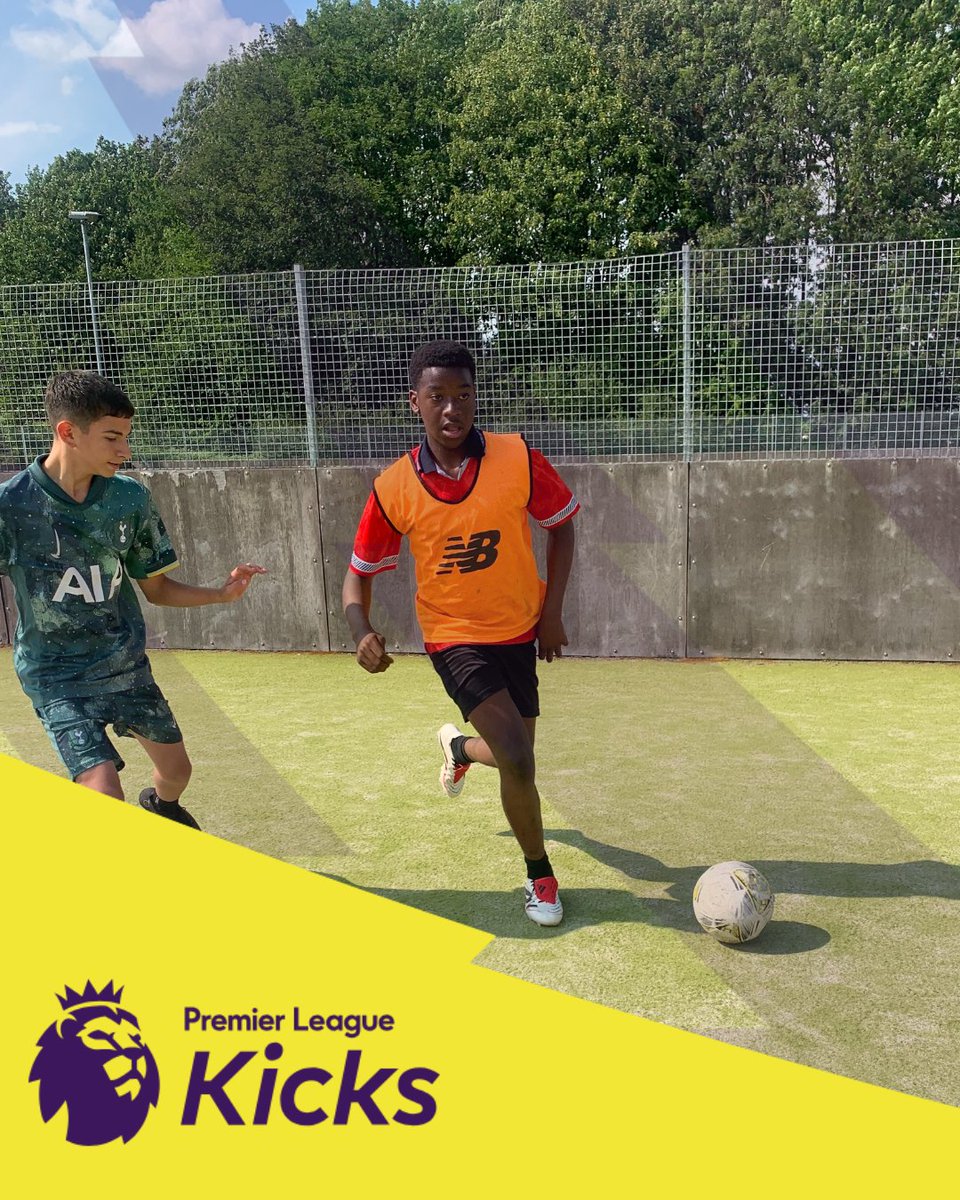 Premier League Kicks in the sun can't get any better can it? #PLkicks