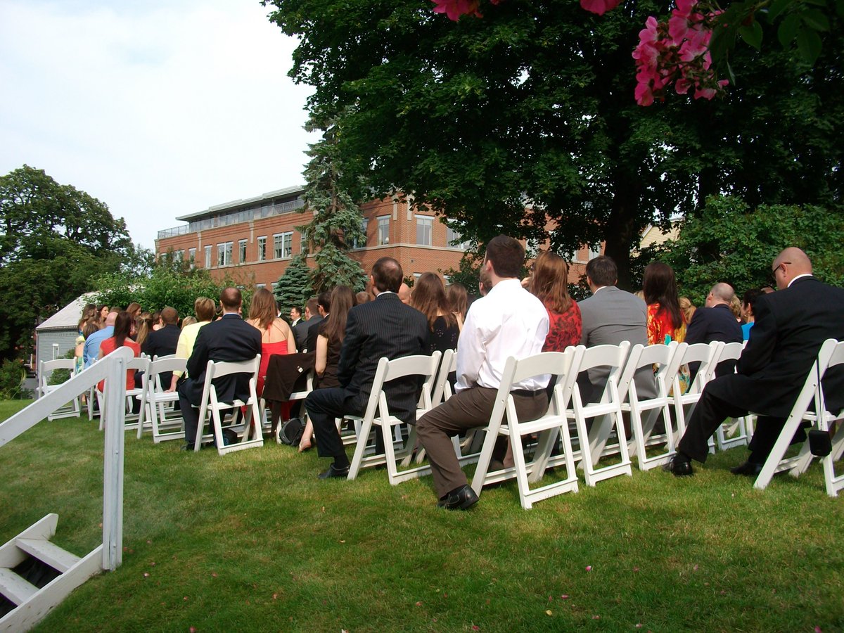 Moffatt_Ladd's tweet photo. Looking for a one-of-a-kind venue full of charm and history? 💍🌿 Whether you’re planning a wedding, hosting a corporate event, or scheduling a styled photoshoot, the Moffatt-Ladd House offers a stunning backdrop in both our historic warehouse and blooming gardens. 
#MoffattLadd https://t.co/hueuz6NRps