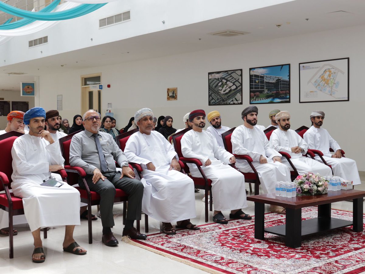NU_oman's tweet photo. مركز الحاضنات بالجامعة الوطنية ينظم حفل ختام برامج الدعم للعام الأكاديمي 2025/2024 وذلك تحت رعاية صاحب السمو السيد نادر بن نصر آل سعيد..حيث شمل الحفل استعراض ملخص لأعمال المركز والمبادرات والإنجازات المحققة وبرامج التعاون..كما تم تكريم الطلبة المشاركين في برنامج التجارة الإلكترونية وبرنامج التدريب في مركز الحاضنات والموظفين المساندين للبرامج الريادية.