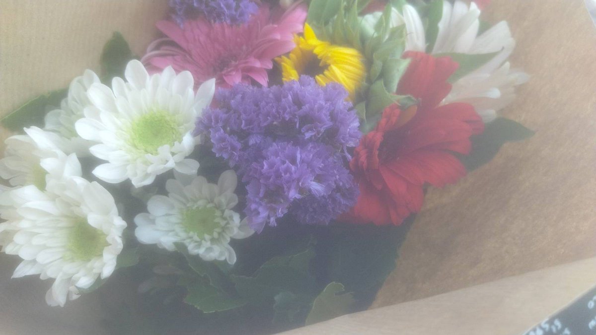 Making an event in Cannes be like... buying flowers.
