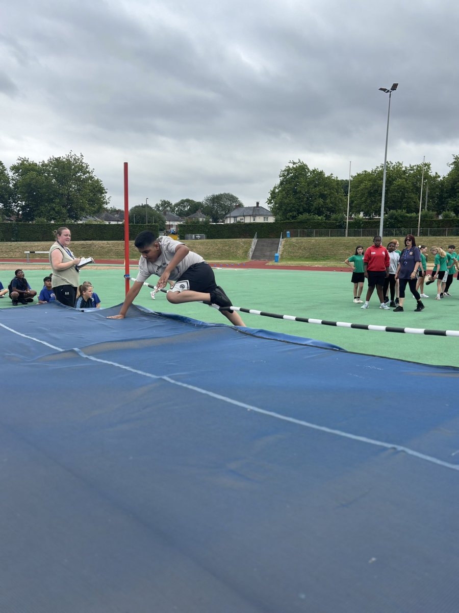 Our Y6’s jumping into Sports Day 🙌🏼⚡️