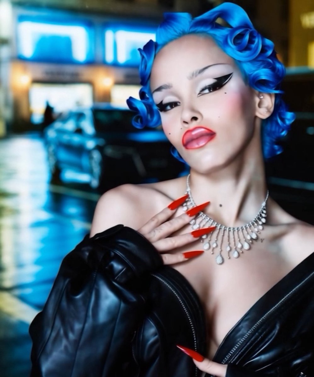 PopBase's tweet photo. Doja Cat tells V Magazine that her forthcoming album ‘Vie’ is a “pop-driven project.” https://t.co/Jjsd1Ti1QC