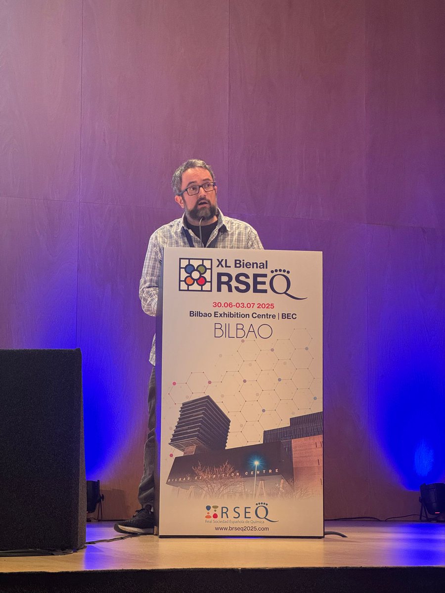 BienalRSEQ2027's tweet photo. 🌿 Auditorium 2 | S8: Green Chemistry and Catalysis

♻️ Ongoing now: parallel sessions on sustainable catalysis, greener processes, and innovative solutions for a more environmentally responsible chemistry. Green chemistry in action!

#BQB2025 @RSEQUIMICA @BEC_Bilbao https://t.co/EbMzrYjDLS