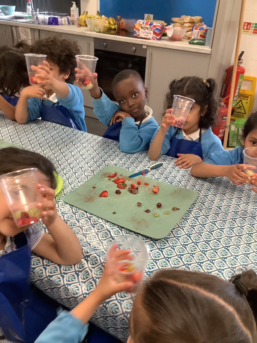We have had a wonderful time at our Classroom Kitchen workshop! We prepared a delicious picnic to enjoy with our teddy bears!