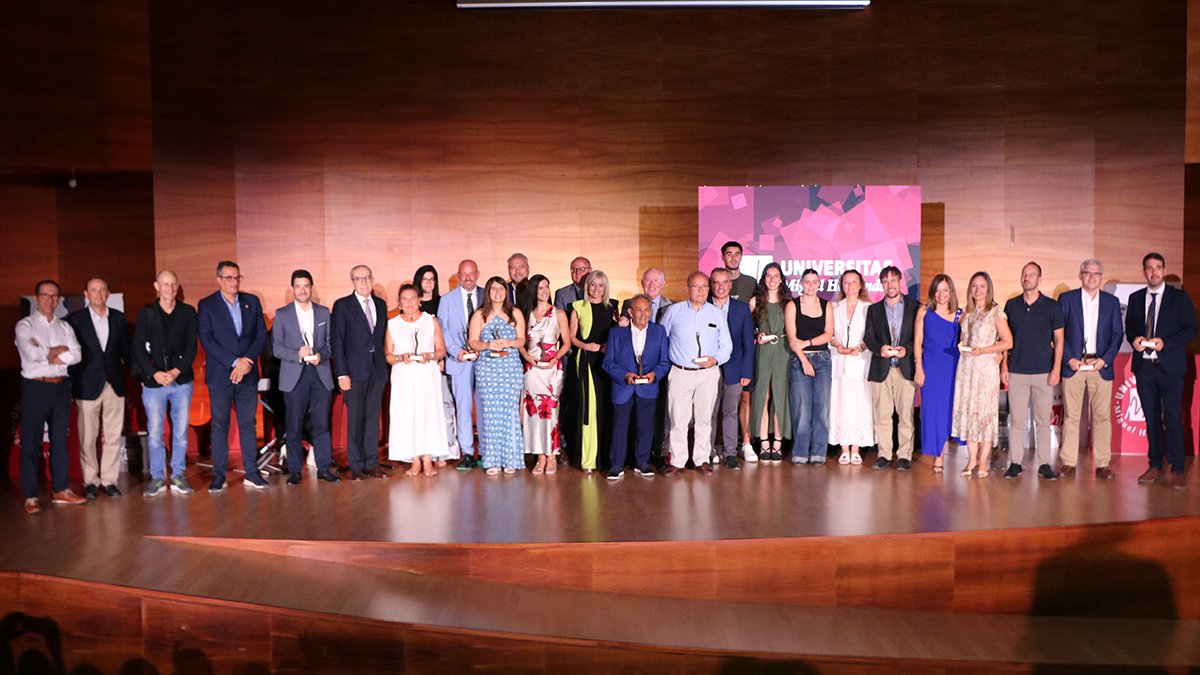 UMH (@universidadmh) on Twitter photo ¡Enhorabuena a todas las personas y entidades galardonadas de la XVIII edición de los Premios del <a href="/CSocialUMH/">Consejo Social UMH</a>! 👏🏅
📜 El Consejo Social de la #UMH reconoce el trabajo, el esfuerzo y la trayectoria de quienes contribuyen al desarrollo social, económico, cultural y educativo. ¡Enhorabuena a todas las personas y entidades galardonadas de la XVIII edición de los Premios del <a href="/CSocialUMH/">Consejo Social UMH</a>! 👏🏅
📜 El Consejo Social de la #UMH reconoce el trabajo, el esfuerzo y la trayectoria de quienes contribuyen al desarrollo social, económico, cultural y educativo.