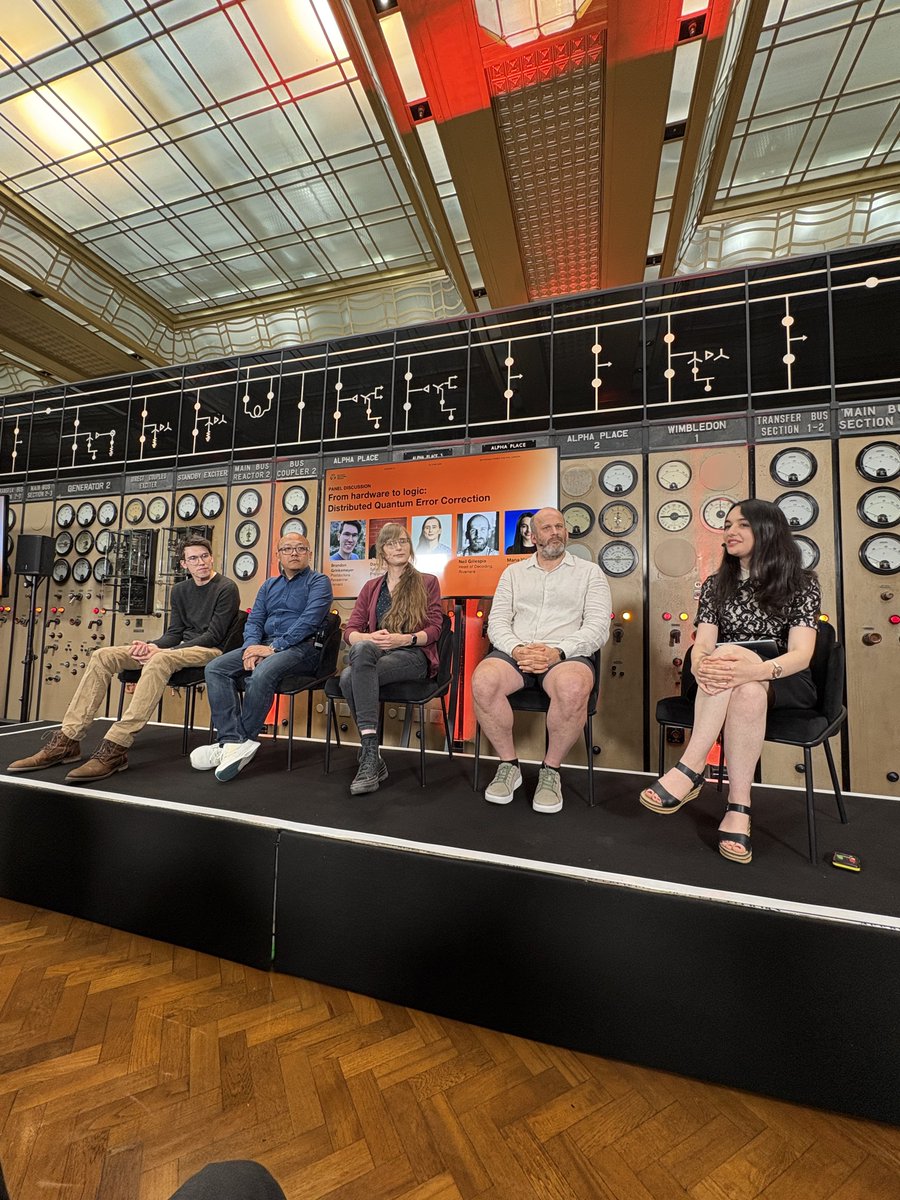 maria__violaris's tweet image. It was great to speak at the Quantum Datacenter Alliance event in London last week! The day included industry-focused talks, panels & discussions, exploring how to solve technical challenges & scale up towards the quantum datacenters of the future.
I chaired a panel about…