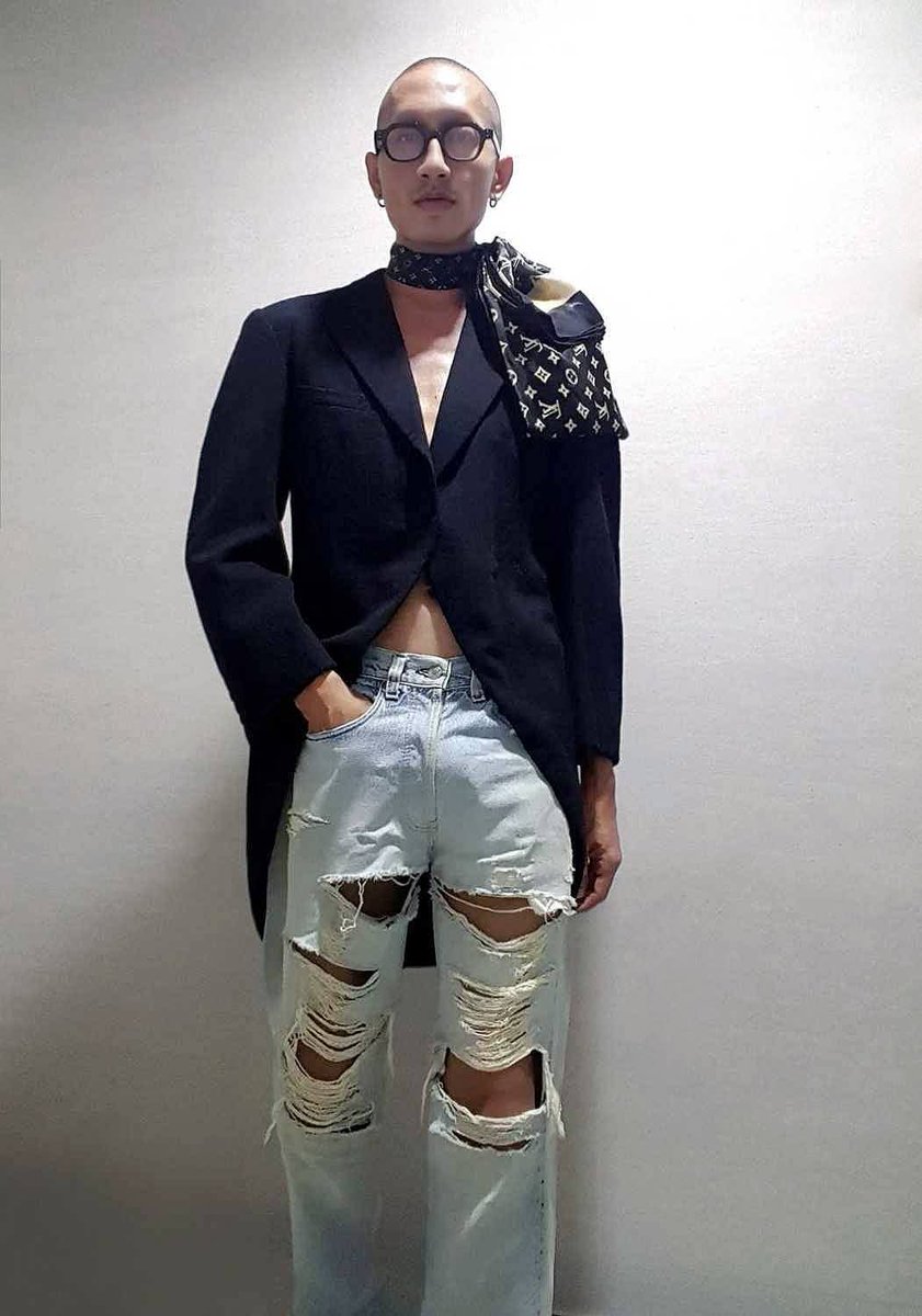 SkinnyLust tweet media