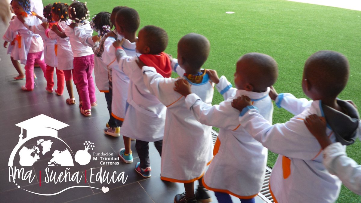 𝐄𝐧 𝐥𝐨𝐬 𝐩𝐚í𝐬𝐞𝐬 𝐦𝐞𝐧𝐨𝐬 𝐝𝐞𝐬𝐚𝐫𝐫𝐨𝐥𝐥𝐚𝐝𝐨𝐬, 𝐥𝐚 𝐥𝐥𝐚𝐯𝐞 𝐝𝐞𝐥 𝐟𝐮𝐭𝐮𝐫𝐨 𝐬𝐞 𝐥𝐥𝐚𝐦𝐚 𝐞𝐬𝐜𝐮𝐞𝐥𝐚.
Cada niña que aprende, cada joven que se forma, cada maestro que enseña… transforma realidades y enciende esperanzas. #AmaSueñaEduca