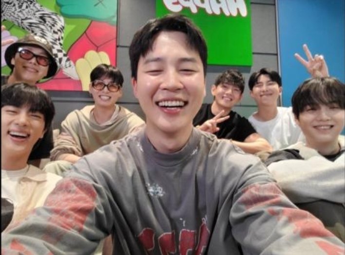 얘들아 ㅜㅜㅜㅜㅜㅜㅜㅜ
단체 라이브 썸네일🥹🥹🥹