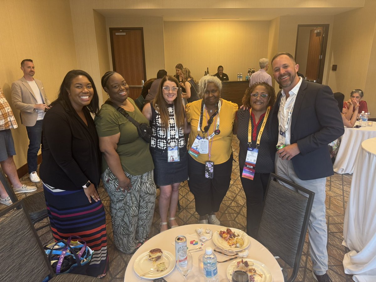 We know part of #ISTELive conference is catching up with old and making new friends! Day 2! #ASCDAnnual