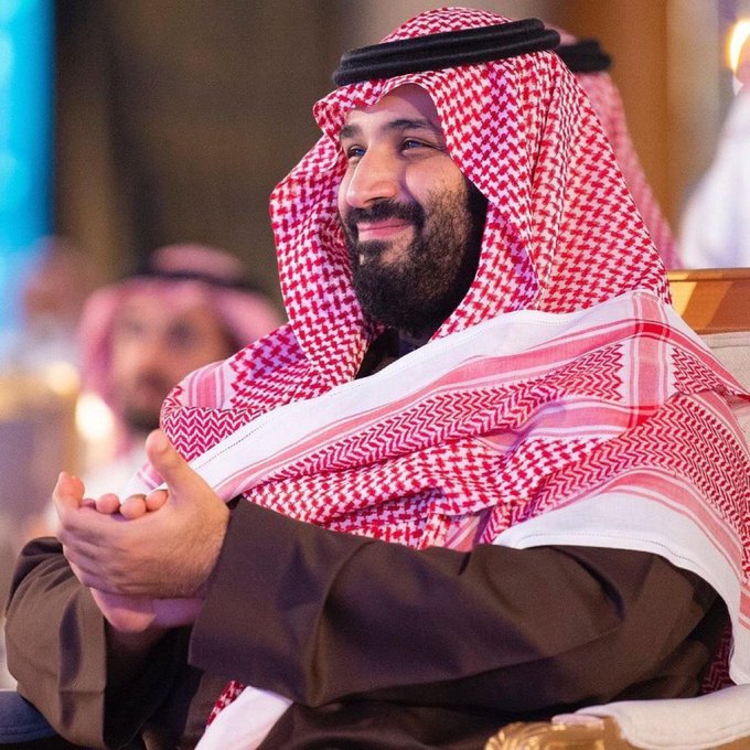 اللي قاعد يصير في أنديتنا "نقلة نوعية" بكل ما تعنيه الكلمة
ومن وراها رجل آمن بقدرات شباب بلده ودعمهم بكل قوة 💚

#محمد_بن_سلمان