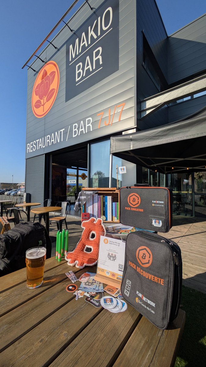 Venez boire une bière fraîche 🍺 au soleil demain lors du meetup #Bitcoin Briochin au Makio à partir de 19h ✌😎