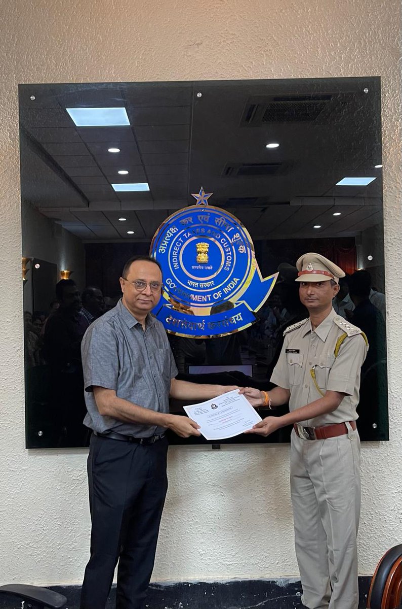 EXCISECGST's tweet image. CGST Indore celebrated GST Day 2025
Theme :
“GST: Simplifying Taxes; Empowering Citizens”
🏅Officers were felicitated with commendation certificates.
📊 Discussion on GST challenges, achievements &amp;amp; roadmap.
🗣️ Hon’ble Commissioner Shri Pratul Tiwari inspired all with his address.