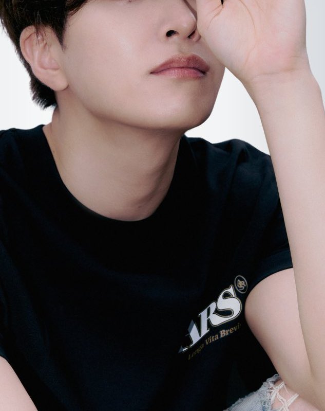 for youngjae (@youngjaepic) on Twitter photo 