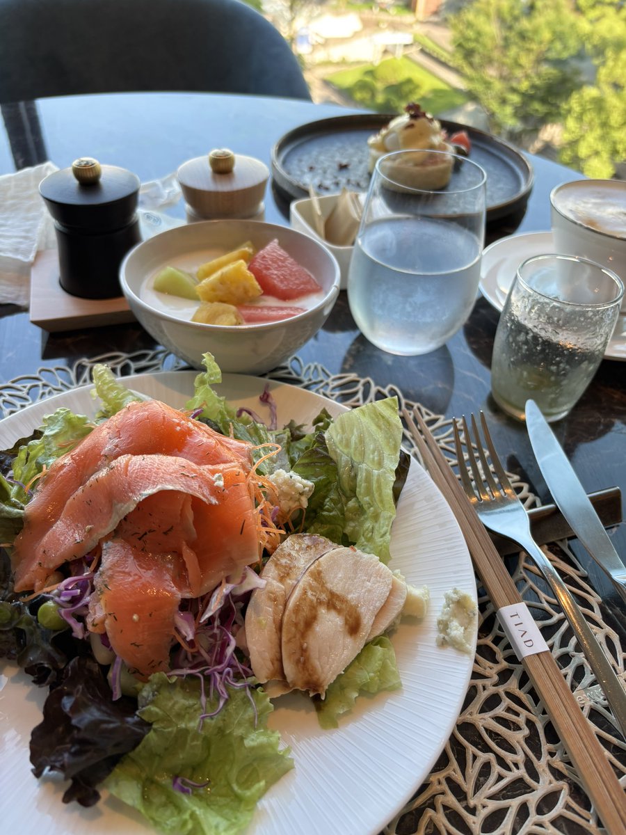 charlieb_lucy's tweet image. 初めてのTIAD Autograph Collection. 50KまでのMarriott宿泊券利用して8Kの持ち出し. 名駅のMarriottにはアクセスの良さではかなわないけど、それ以外はTIADが良かったです. ここは再訪したいです.