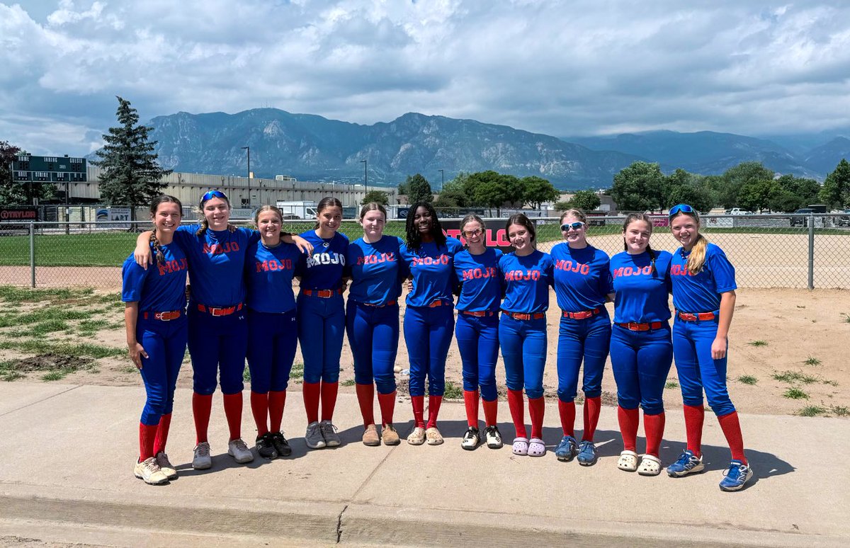 Got a great practice and lunch in yesterday before pool play starts today! 🎆
Game times @ Leon Young Complex 
Tuesday, July 1st 
1:00 MDT vs Texas Glory 2K13
3:00 MDT vs NTX Storm 
💙🧡⛰️
